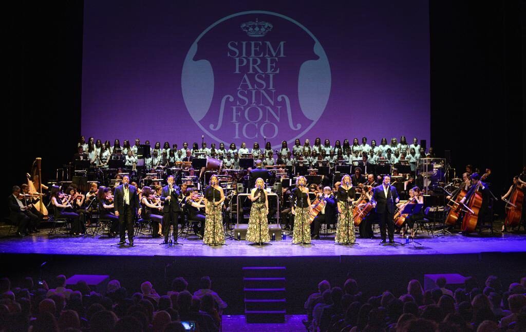 El Coro de IA canta en el Teatro Real